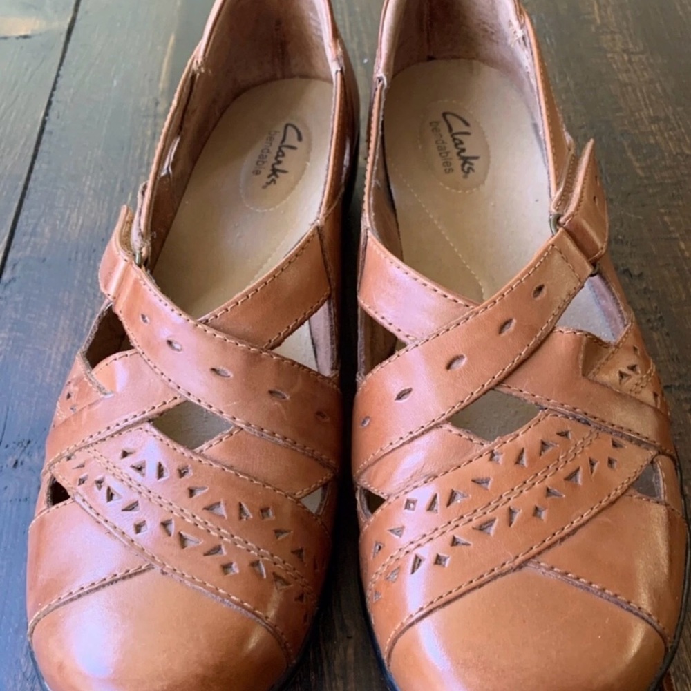 Clarks Tan Leather Flats